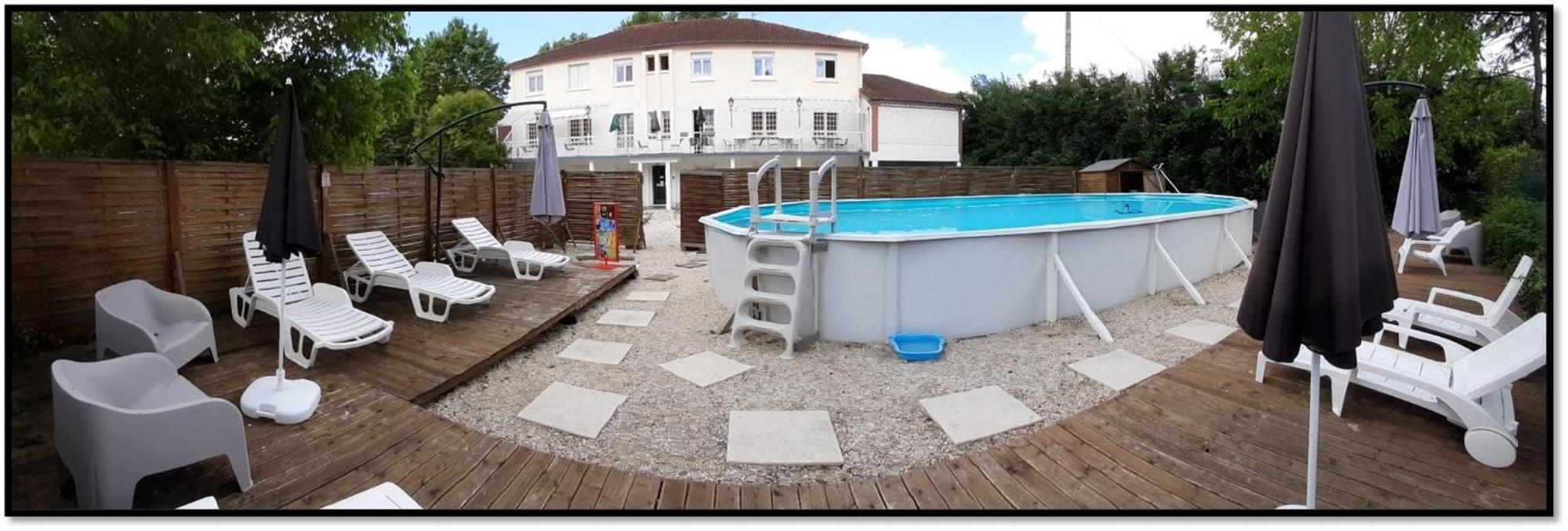 Auberge De Lamagistère Kültér fotó